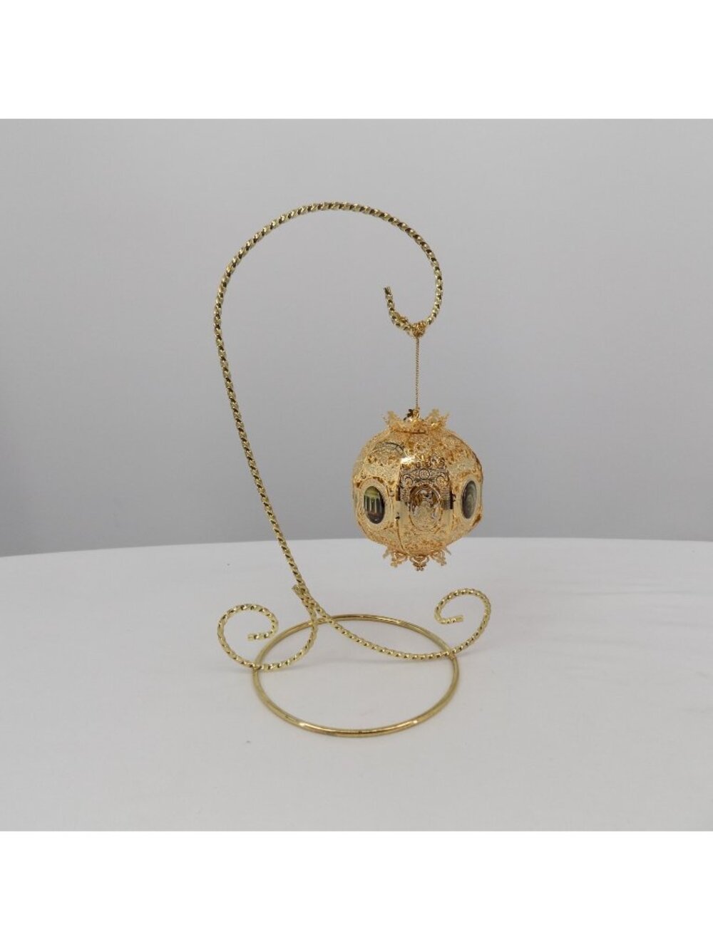 The Supreme Court Historical Society 2003 Christmas Ornament 24k Gold Plated 3x3
